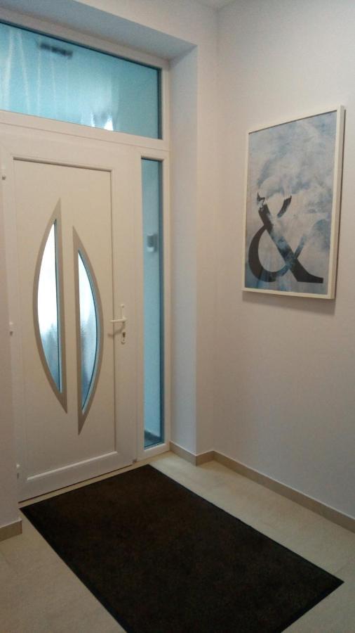 Loli Apartman Miskolc Exteriör bild