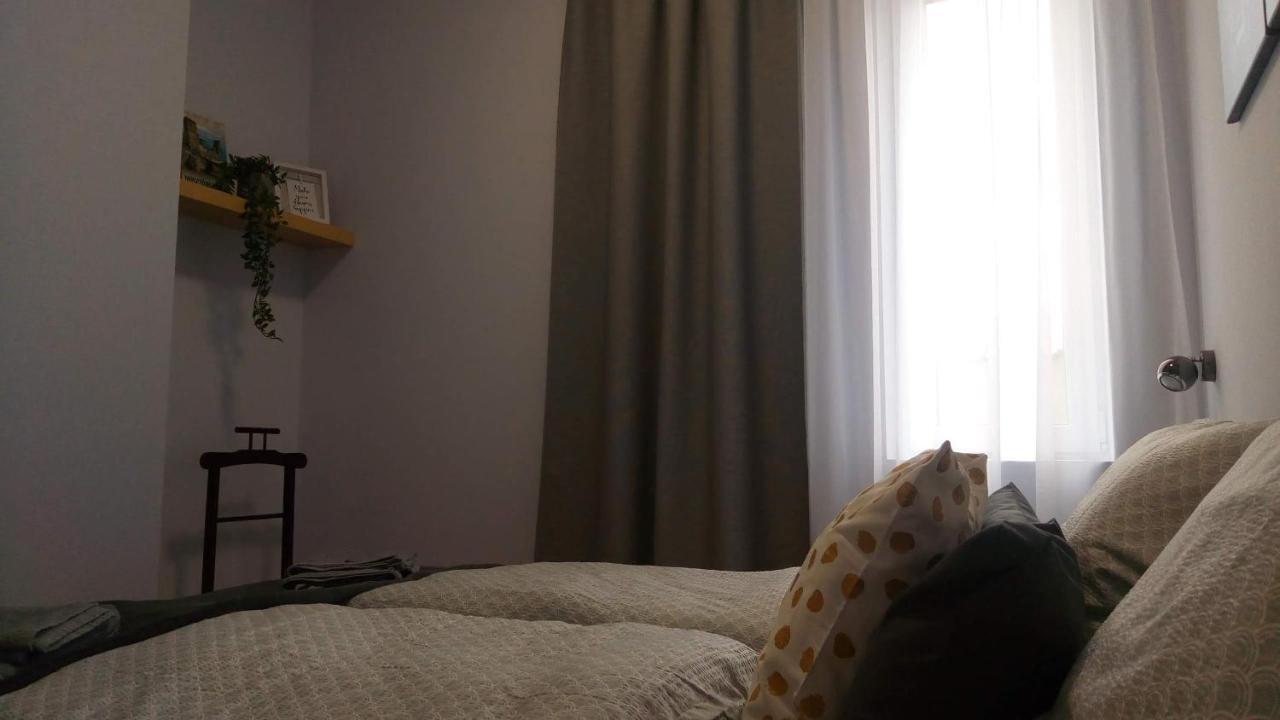 Loli Apartman Miskolc Exteriör bild